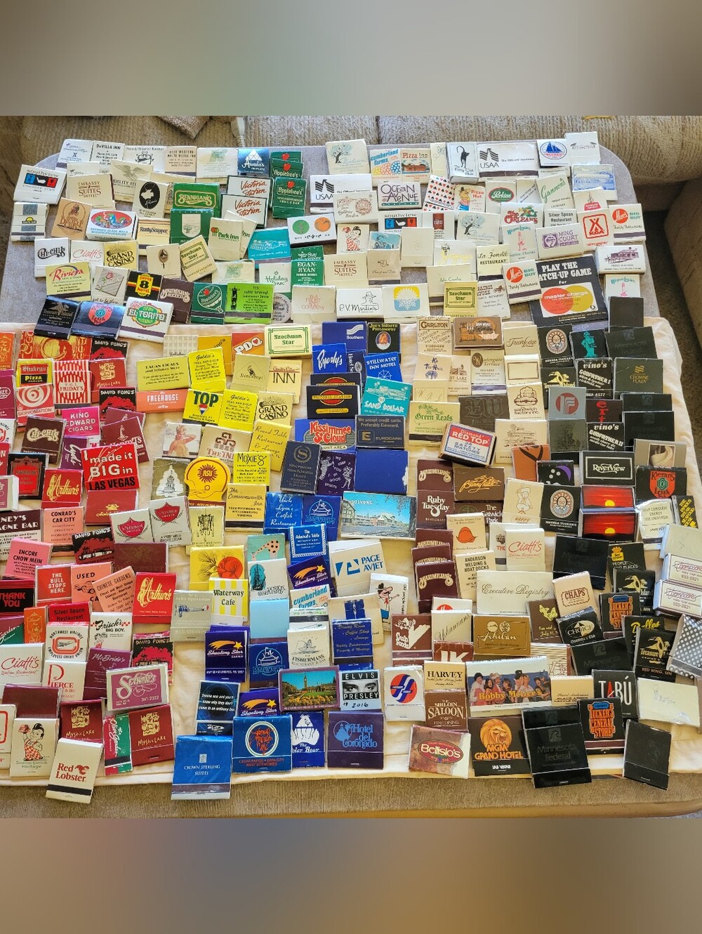 Vintage Lot of Matchbooks Novelty Banks Hotels Restaurants Clubs 2+ Pounds